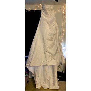 Strapless Wedding Gown Size 12 Worn Once
